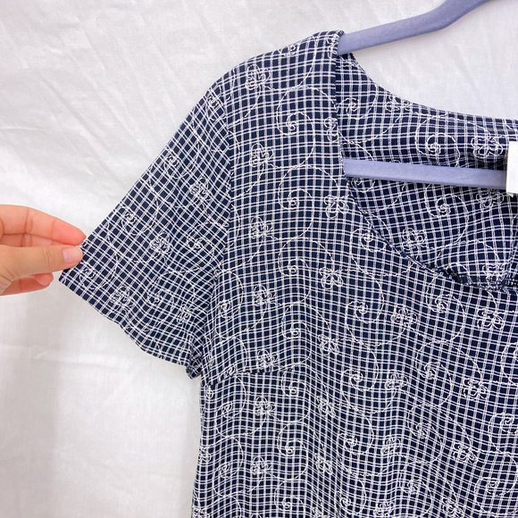 🐰 Jaclyn Smith picnic dress in black 🐰 - Picture 11 of 11